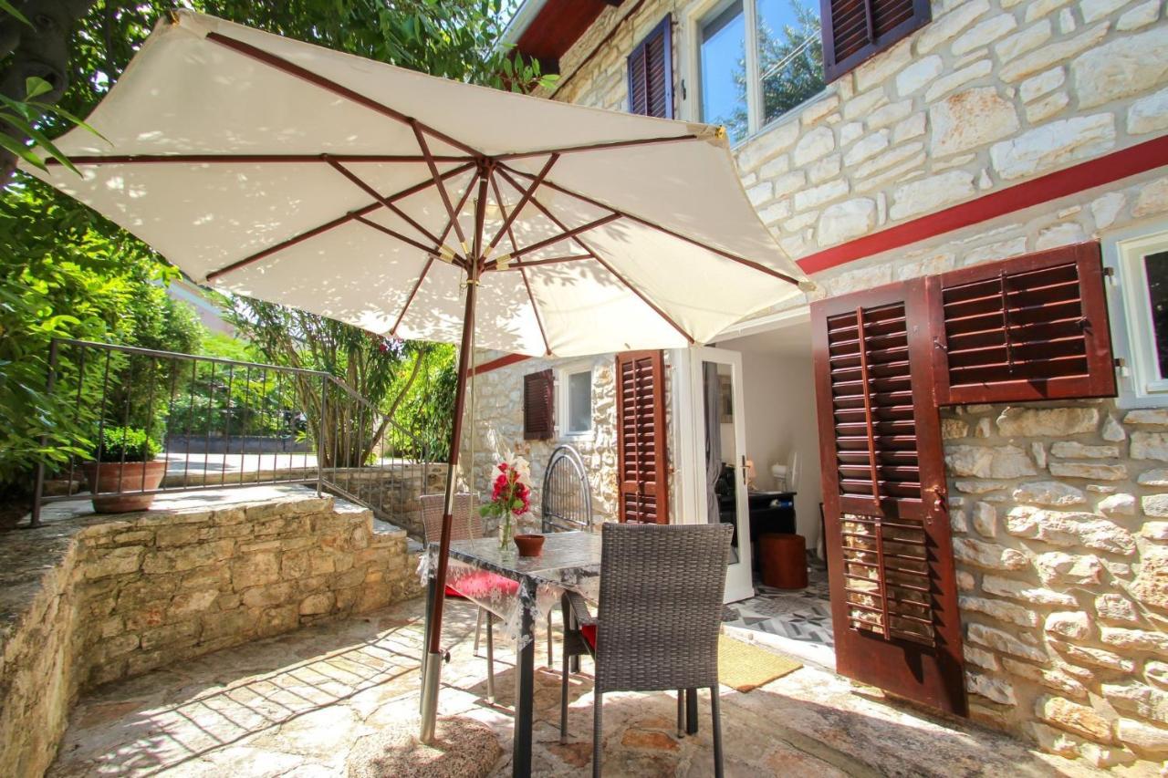 Carla Guest House Novigrad Istria Exterior foto
