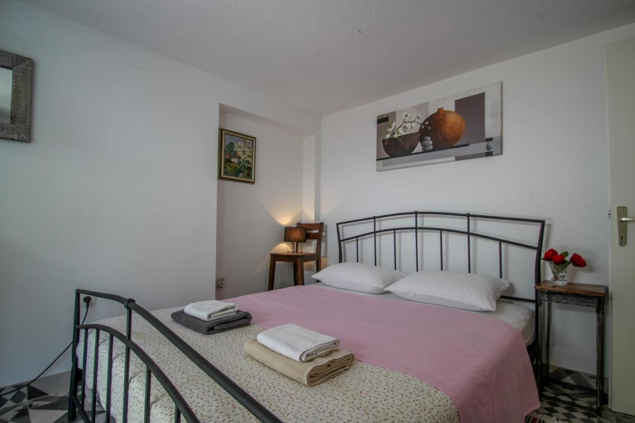 Carla Guest House Novigrad Istria Exterior foto